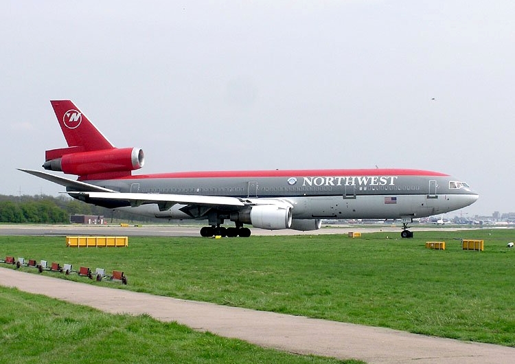 美國西北航空DC-10