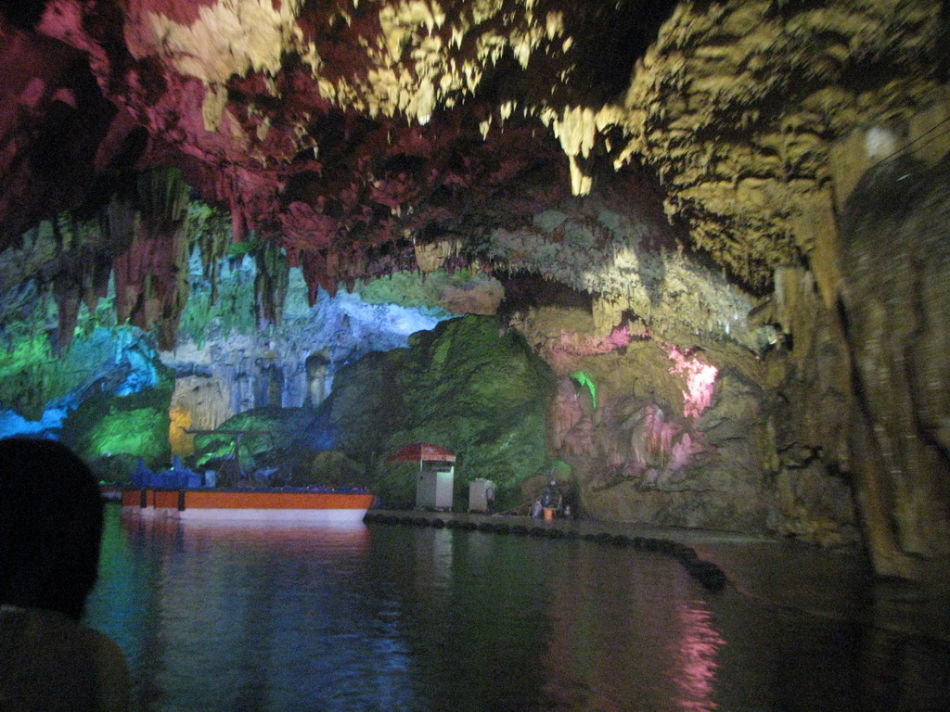 湖北通山隱水洞地質公園