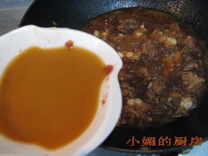 酸梅子燜排骨