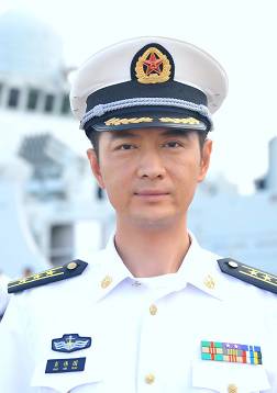 艦在亞丁灣