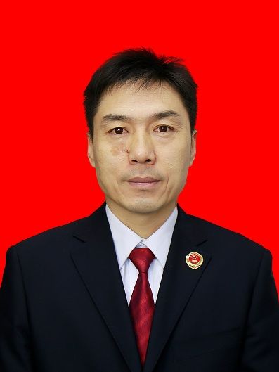 王克偉(內蒙古自治區人民檢察院阿拉善盟分院檢察長)