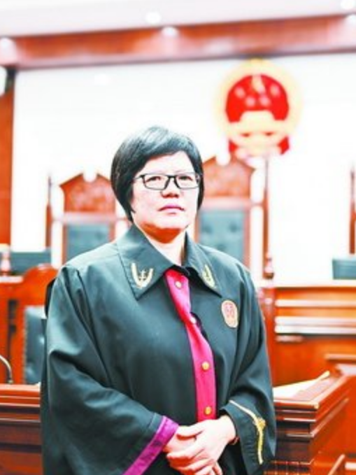 郭靜(廈門市海滄區人民法院家事少年審判庭庭長)