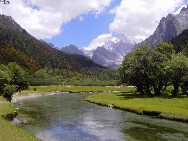 拉馬河自然村(雲南盈江縣蘇典鄉下轄村)