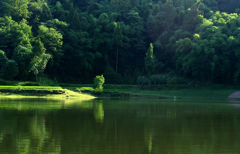 象鼻河