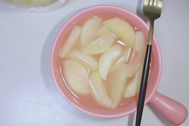 冰糖桃甜湯