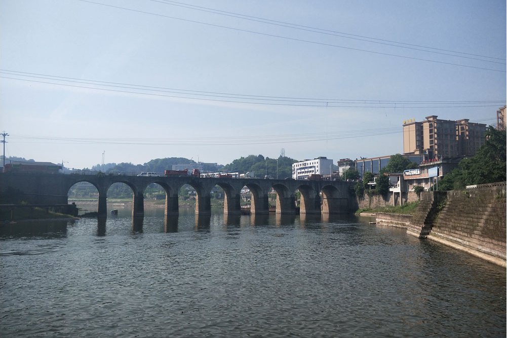 鄧關大橋(會仙橋（四川省自貢市沿灘區鄧關街道境內橋樑）)