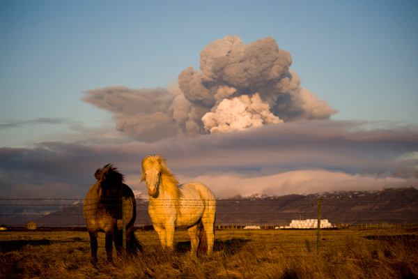 艾雅法拉火山釋放的火山灰