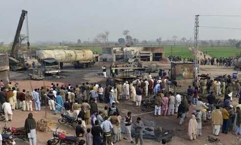 2·10巴基斯坦油氣罐車爆炸事故