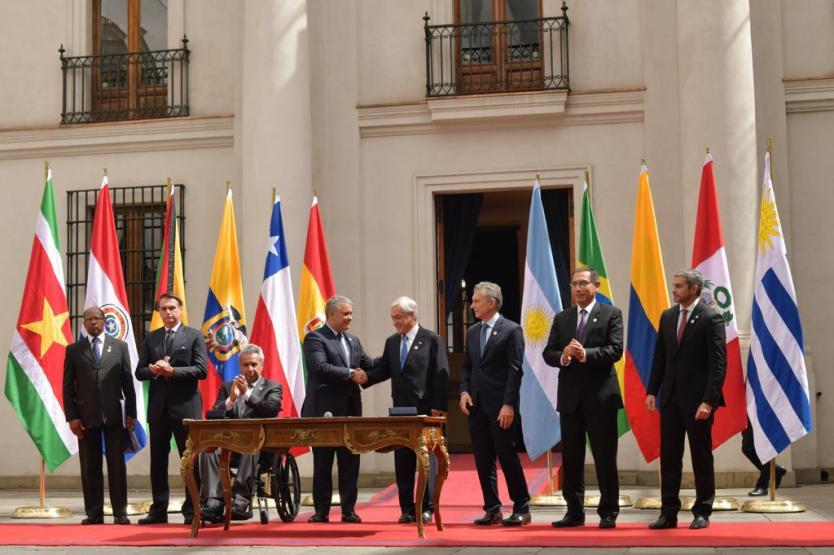 杜克簽署成立南美洲進步與發展論壇的協定