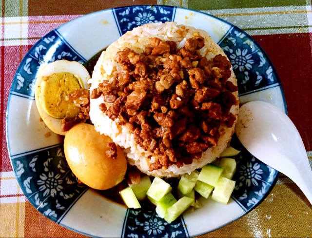 滷肉飯飯