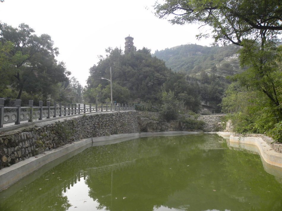 蒼龍峽(山東省淄博市淄川區蒼龍峽)