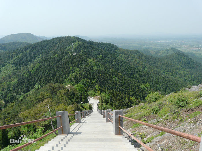 安陸白兆山