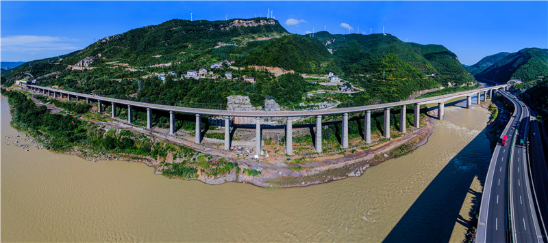 嘉陵江特大橋