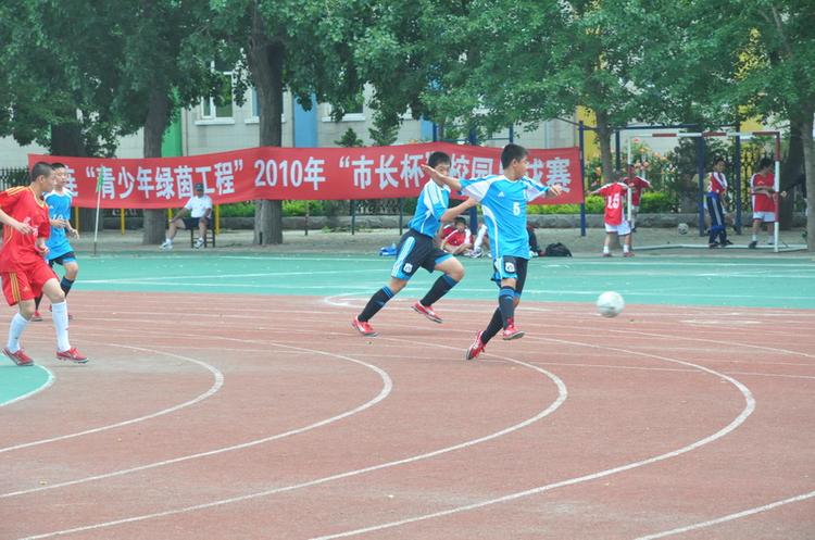 東北路國小足球隊獲得2010年“市長杯”冠軍