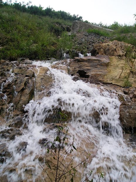 藏馬山溪流