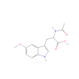 N-乙醯基-5-甲氧基-DL-色氨酸一水