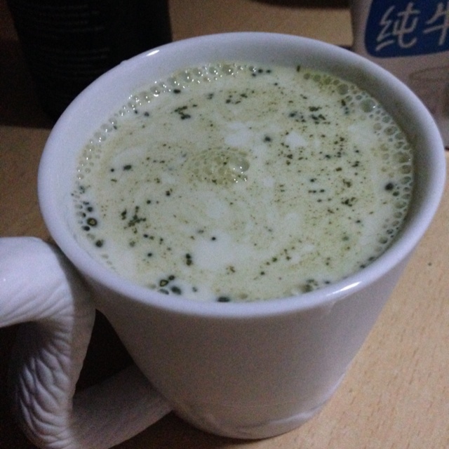 牛奶抹茶