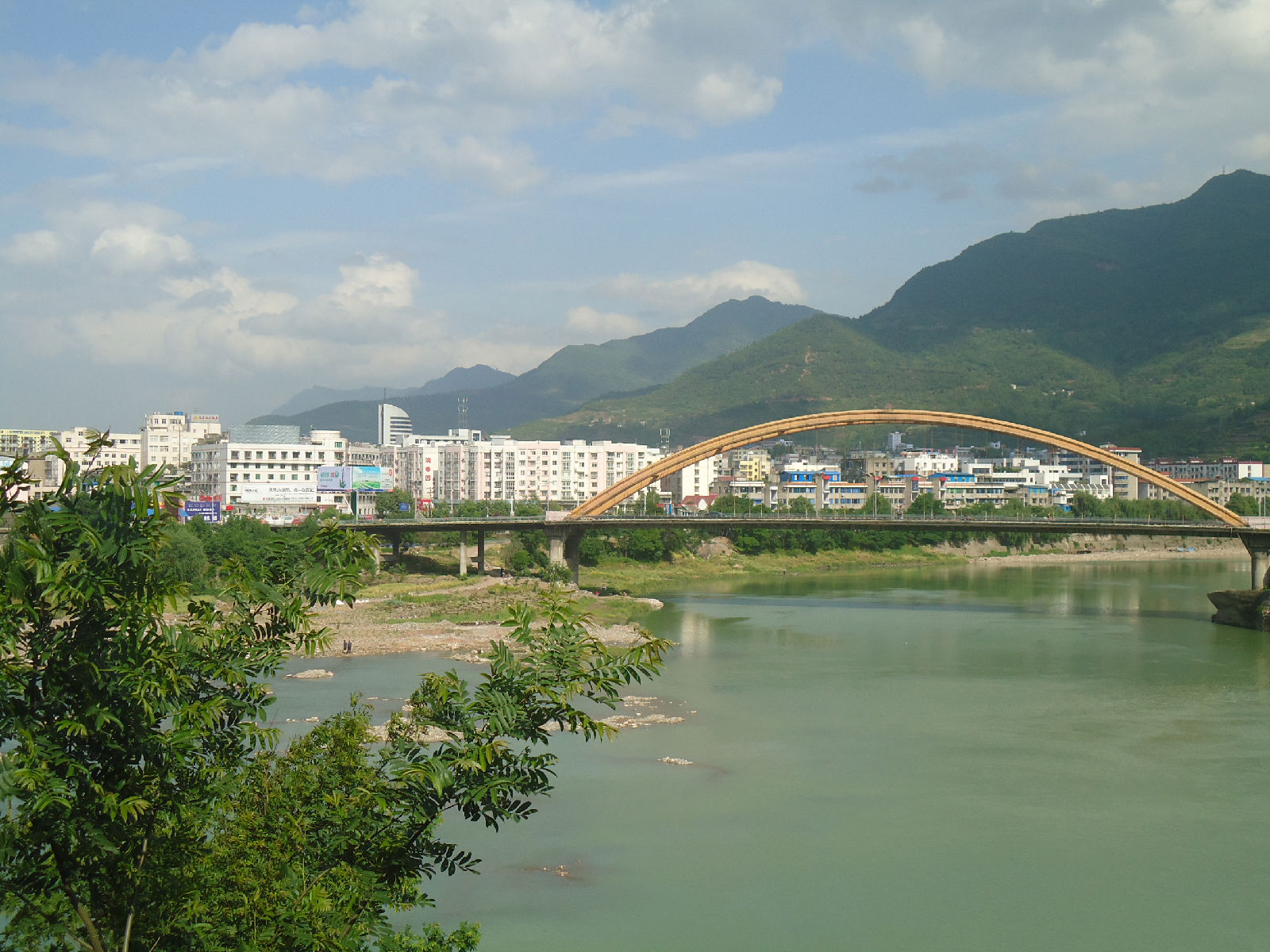 東河鎮“東河”風光