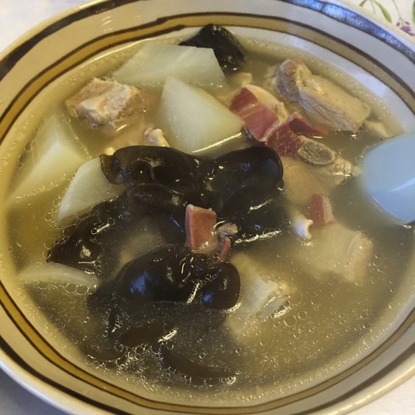 蘿蔔雙耳湯