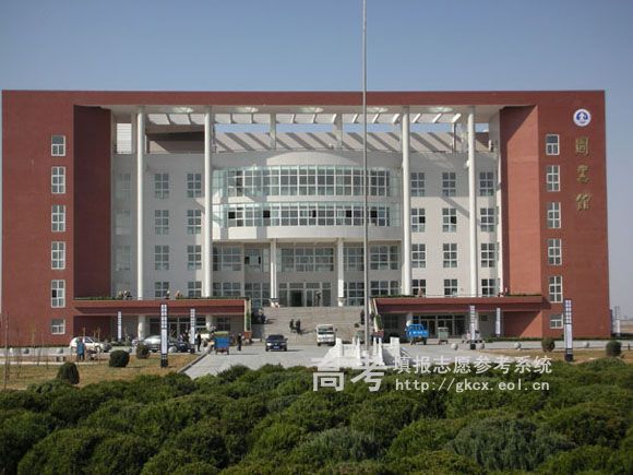 滄州交通學院圖書館
