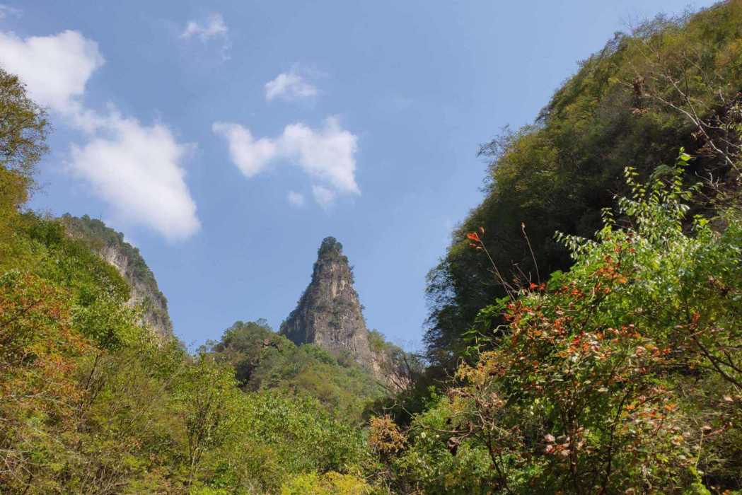 筆峰山(山西省天鎮縣陰山山脈南支)