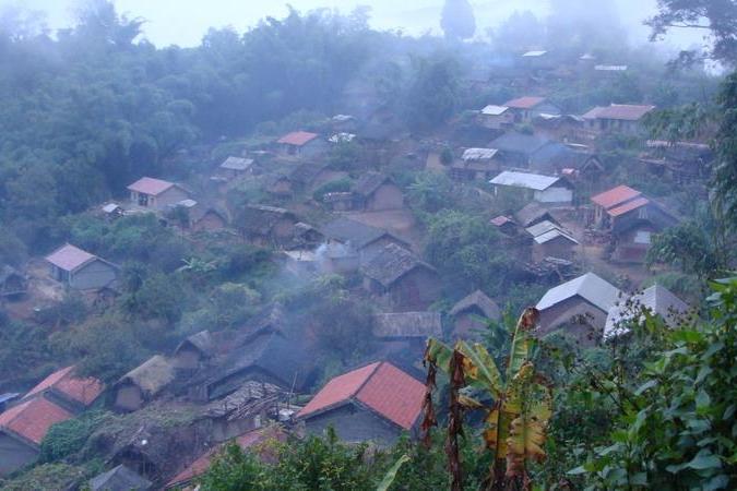 南抗河哈尼村