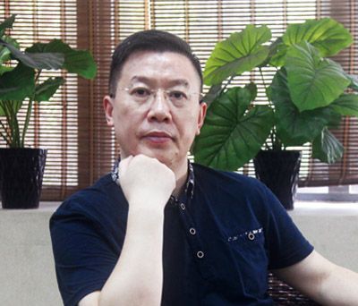 張健(深圳大學醫學院教授、神經內科主任醫師)
