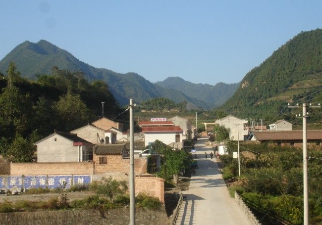 馬盤龍村