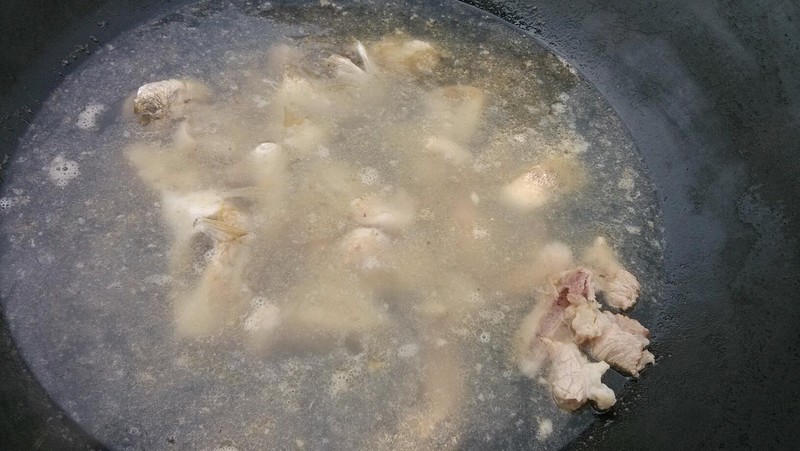 黃花魚瘦肉白菜湯