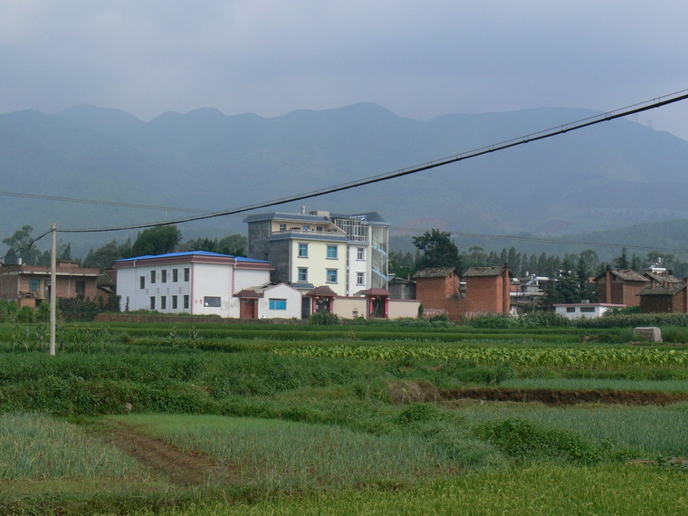 趙院村(雲南省玉溪澂江縣龍街鎮下轄村)