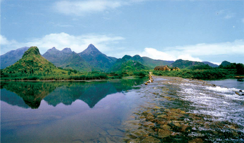 翠平湖一景