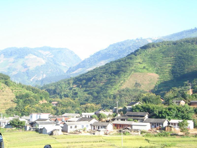 許家溝村(山東萊蕪張家窪轄村)