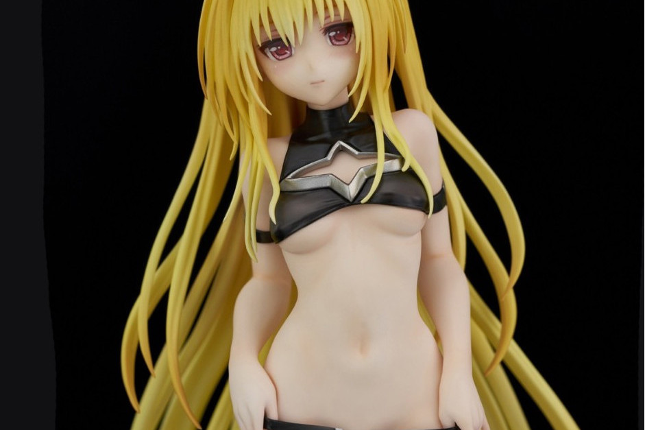 To LOVE Ru Darkness 金色暗影泳裝ver.