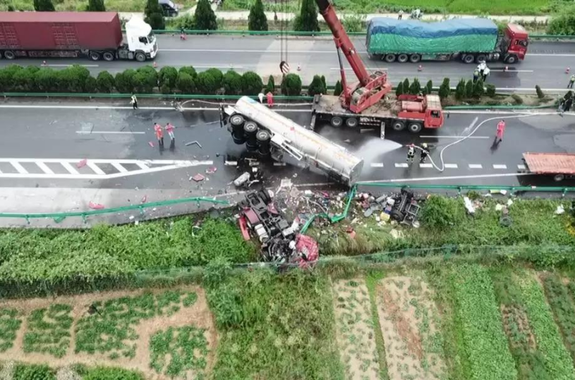 6·29京港澳高速衡陽段交通事故