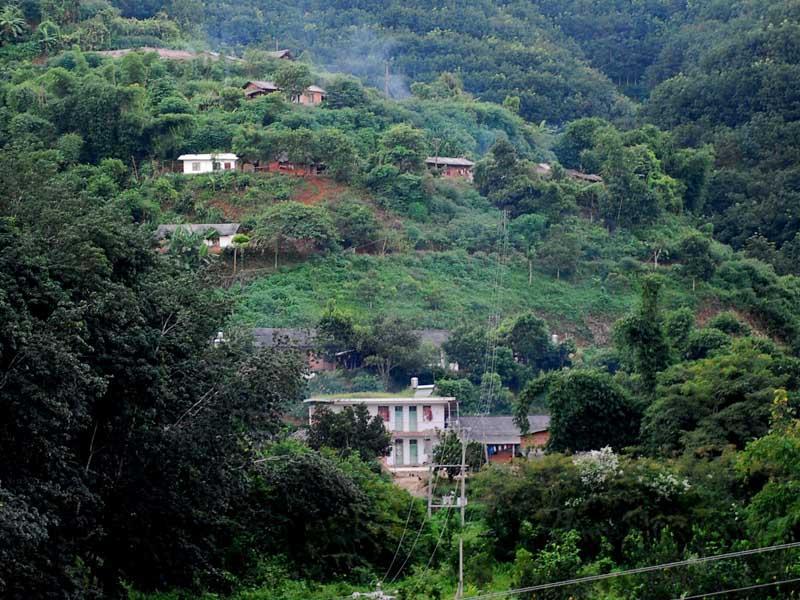 三隊村(雲南省祿勸縣茂山鎮下轄村)