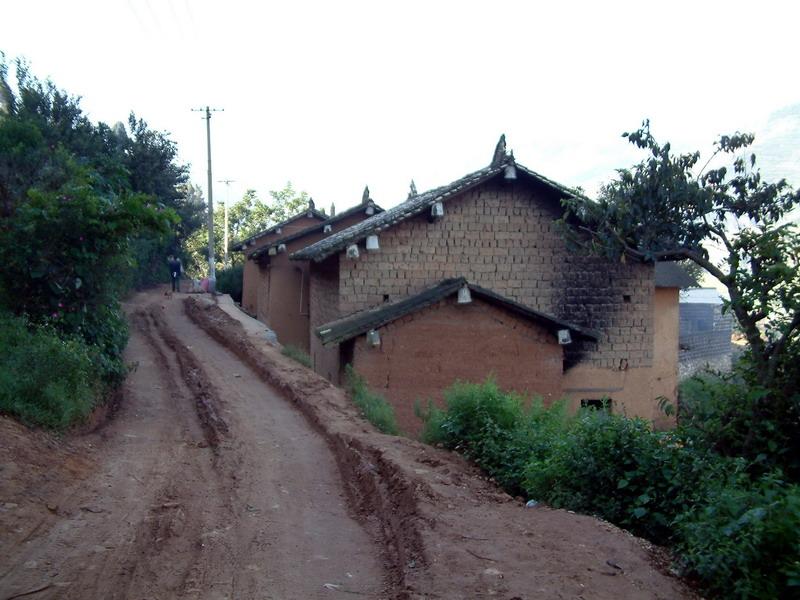 小吉利村-進村道路