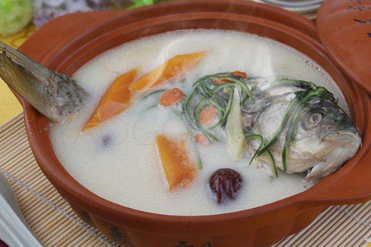 鯽魚砂仁湯