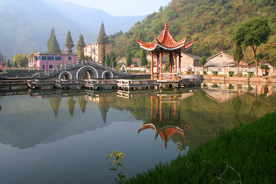 紅石谷景區(紅石谷旅遊景區)