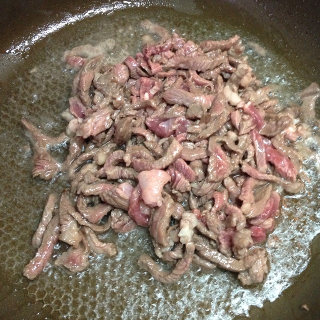 牛肉炒糊餑