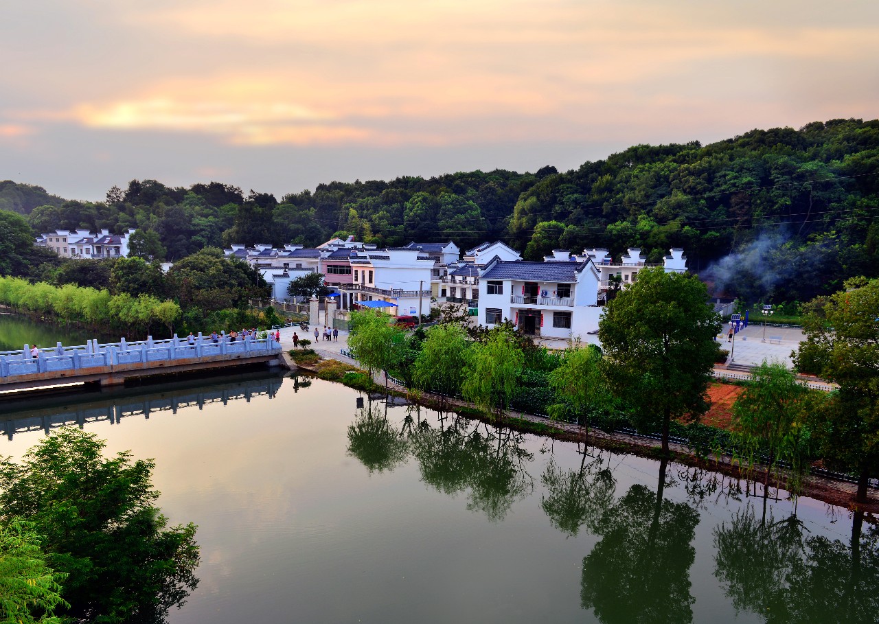 芭蕉村(湖北恩施州鶴峯縣走馬鎮芭蕉村)