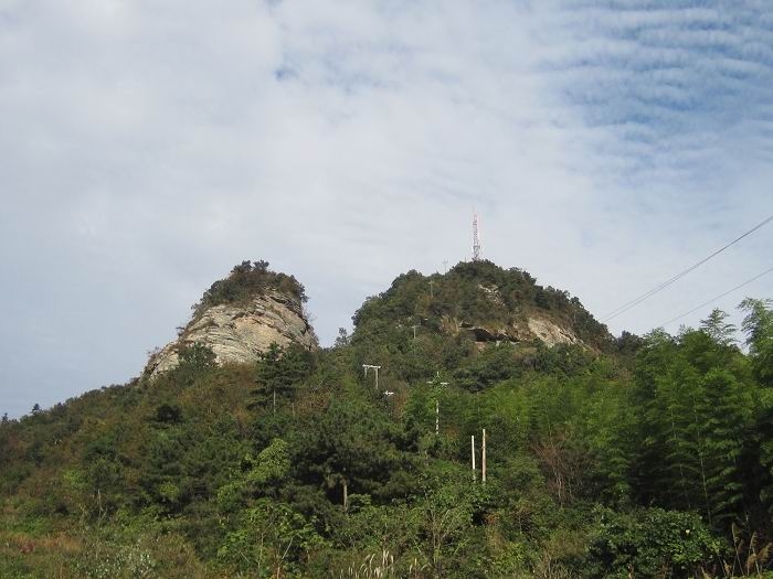 抱兒山(安徽六安金寨抱兒山風景區--六安瓜片原產地)