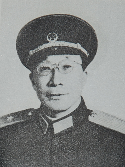 張子明(撫順美術家協會名譽主席)