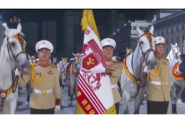 朝鮮勞動黨成立75周年閱兵式(慶祝朝鮮勞動黨成立75周年閱兵式)