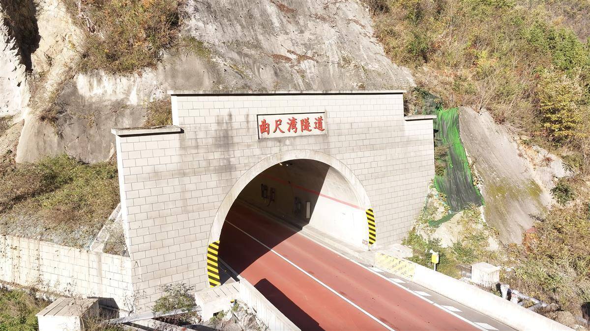 保康—神農架高速公路