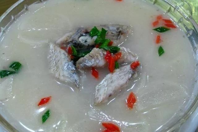 鯧魚番茄湯