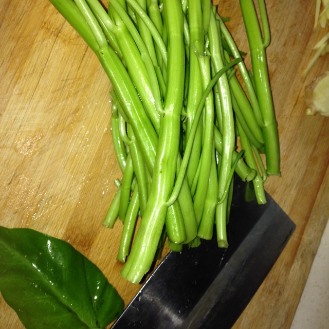 通菜蒜苔炒肉沫