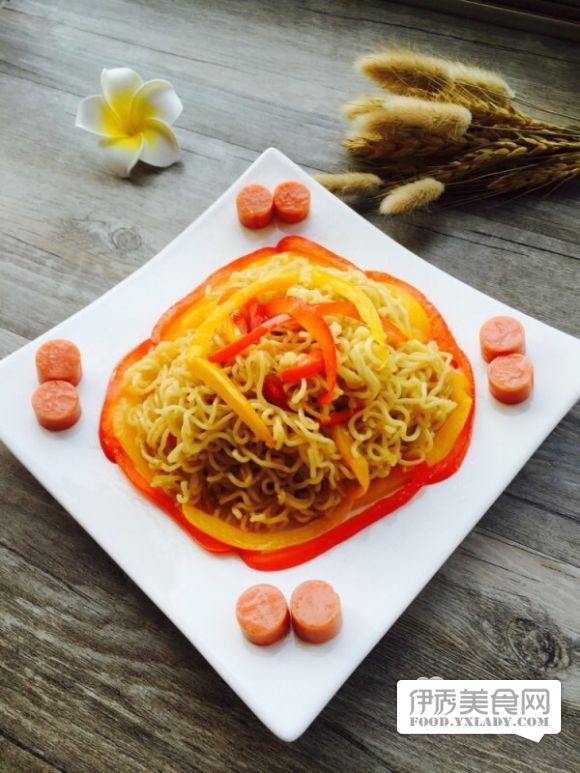 魚丸炒速食麵