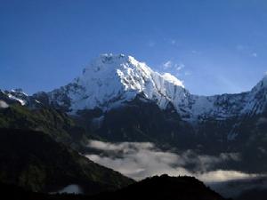 泡罕里山