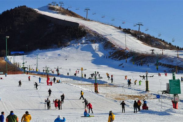 吉林蓮花山滑雪場