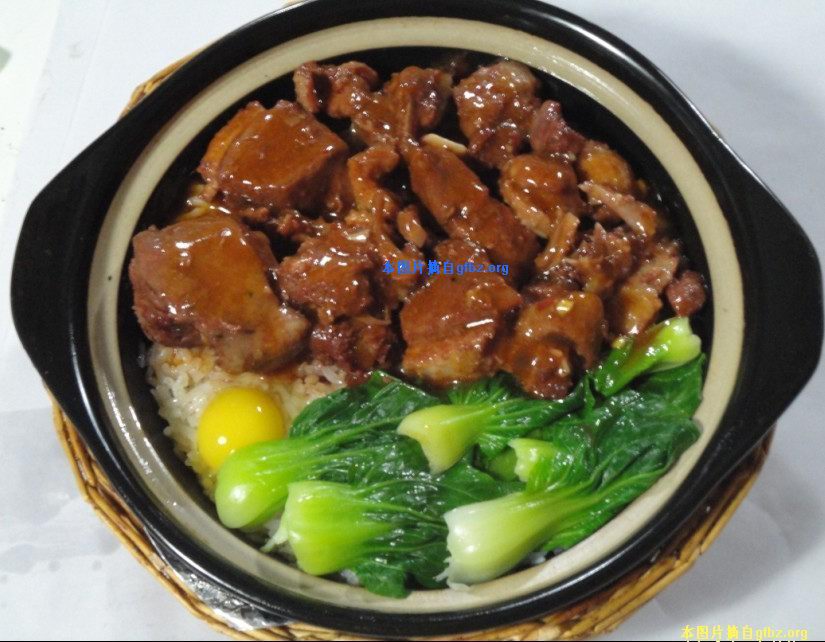 仔排煲仔飯